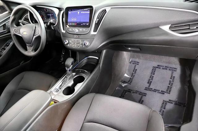 2022 Chevrolet Malibu FWD LT