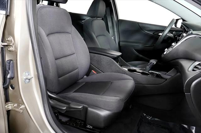 2022 Chevrolet Malibu FWD LT