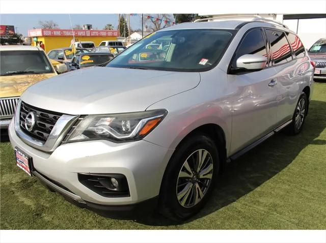 2018 Nissan Pathfinder SV