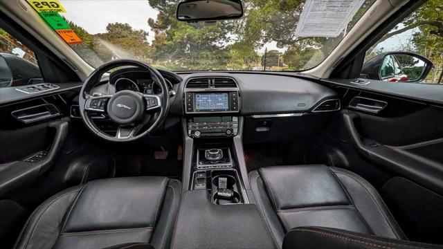 2018 Jaguar F-PACE 30t Prestige