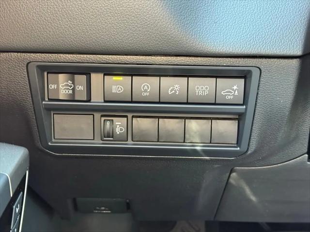2026 Toyota Tundra Limited CrewMax 5.5' Bed