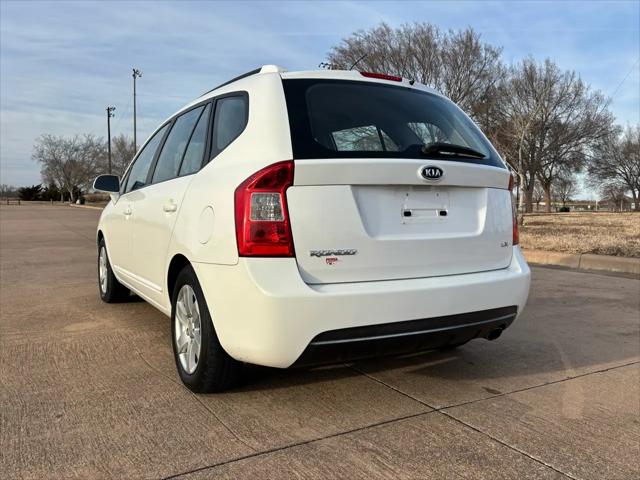 2007 Kia Rondo LX