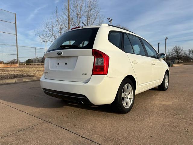 2007 Kia Rondo LX