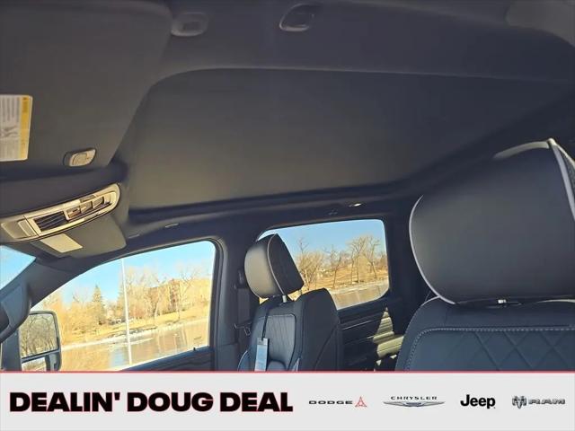 2026 Ram 1500 Limited Crew Cab 4x4 5'7" Box