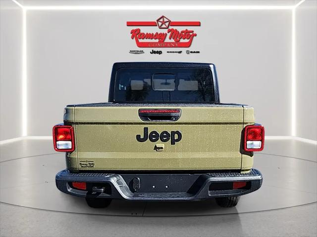 2026 Jeep Gladiator Sport