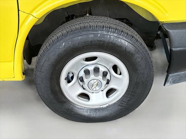 2023 Chevrolet Express Cargo Van RWD 2500 Regular Wheelbase WT