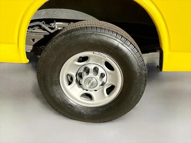 2023 Chevrolet Express Cargo Van RWD 2500 Regular Wheelbase WT