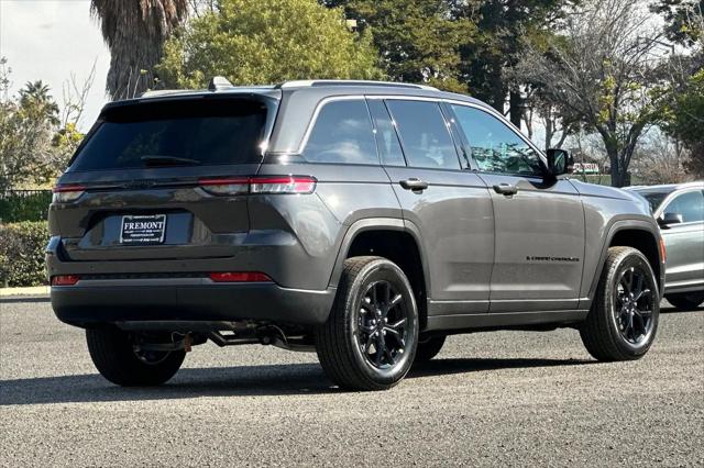 2026 Jeep Grand Cherokee Altitude 4x4