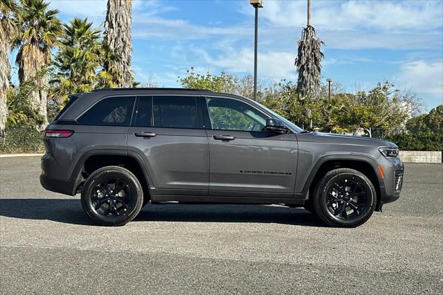 2026 Jeep Grand Cherokee Altitude 4x4