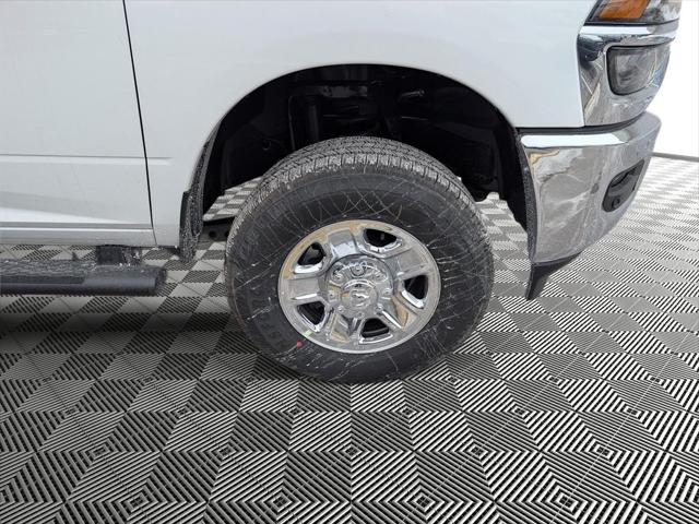 2026 Ram 2500 Tradesman Crew Cab 4x4 64 Box