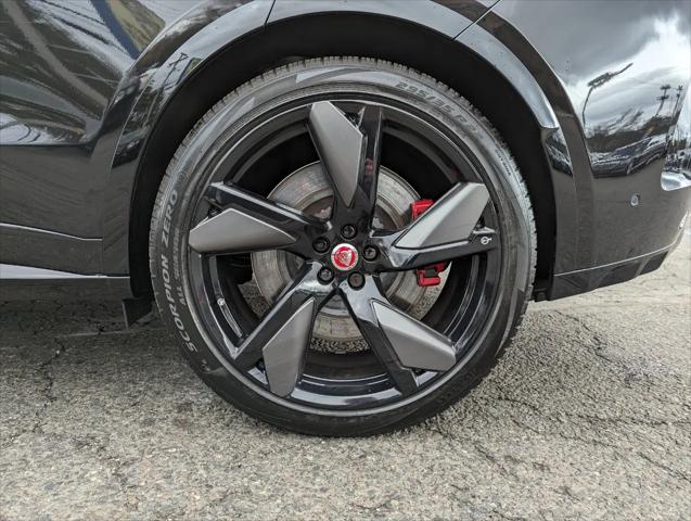 2023 Jaguar F-PACE SVR P550 AWD Automatic