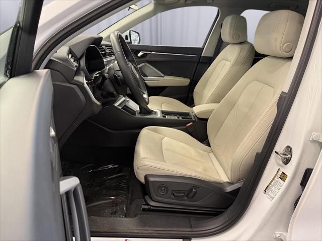 2025 Audi Q3 Premium 45 TFSI S line quattro Tiptronic