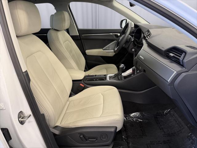 2025 Audi Q3 Premium 45 TFSI S line quattro Tiptronic