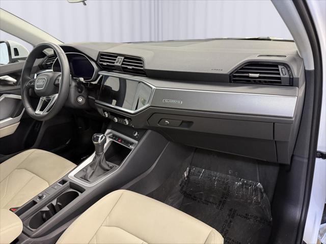 2025 Audi Q3 Premium 45 TFSI S line quattro Tiptronic