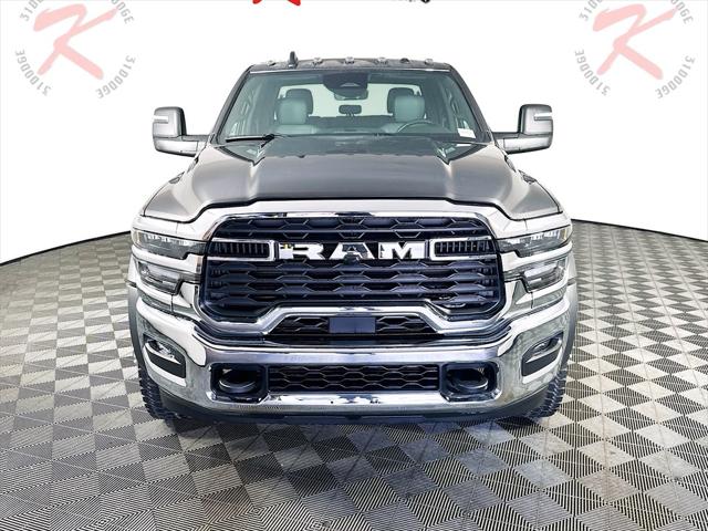 2026 RAM Ram 5500 Chassis Cab RAM 5500 TRADESMAN CHASSIS CREW CAB 4X4 60 CA
