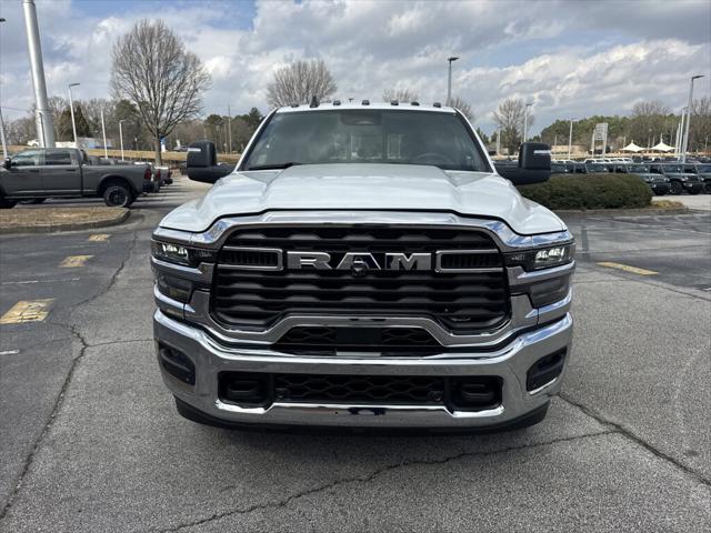 2026 RAM Ram 3500 RAM 3500 TRADESMAN CREW CAB 4X4 8 BOX