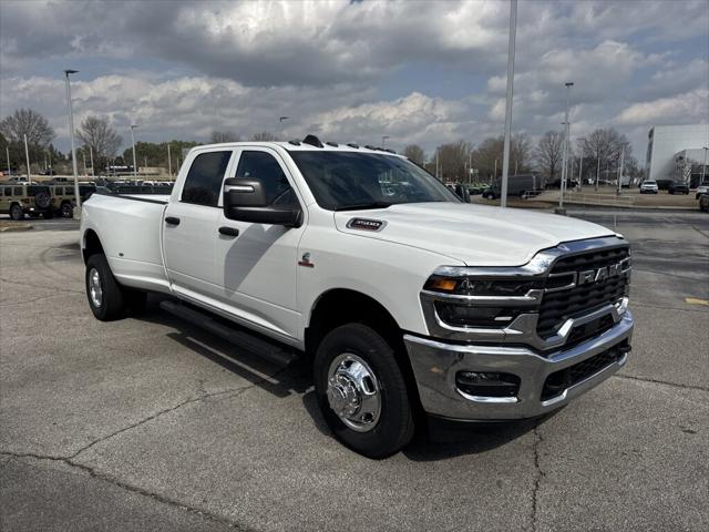 2026 RAM Ram 3500 RAM 3500 TRADESMAN CREW CAB 4X4 8 BOX