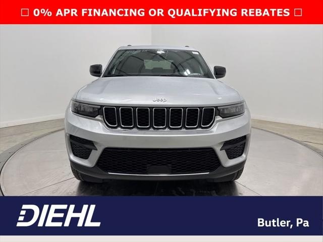 2025 Jeep Grand Cherokee GRAND CHEROKEE LAREDO X 4X4 2025 Jeep Grand Cherokee GRAND CHEROKEE LAREDO X 4X4