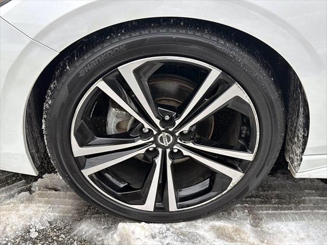 2022 Nissan Sentra SR Xtronic CVT [11]