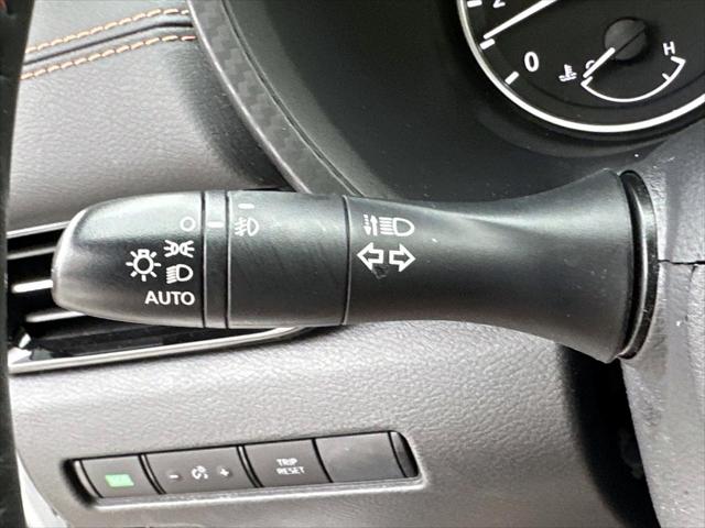 2022 Nissan Sentra SR Xtronic CVT [33]