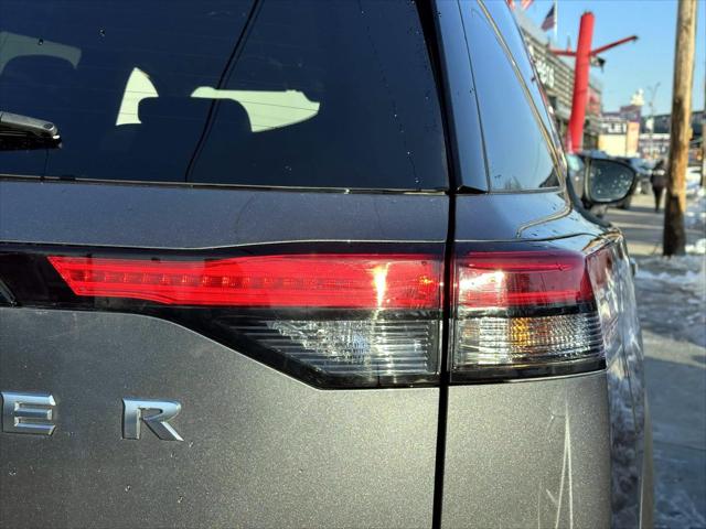 2024 Nissan Pathfinder S 4WD [11]