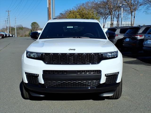 2025 Jeep Grand Cherokee GRAND CHEROKEE L LIMITED 4X4