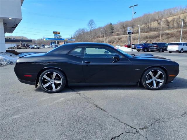 2017 Dodge Challenger R/T Shaker