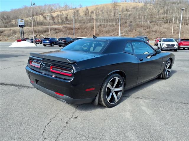 2017 Dodge Challenger R/T Shaker