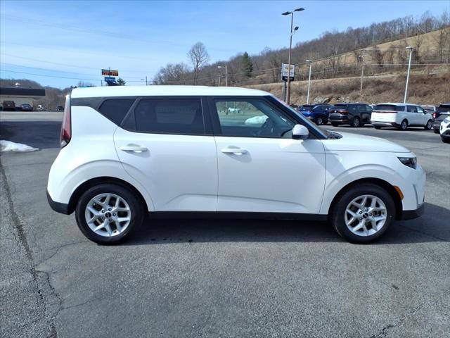 2024 Kia Soul LX 2024 Kia Soul LX