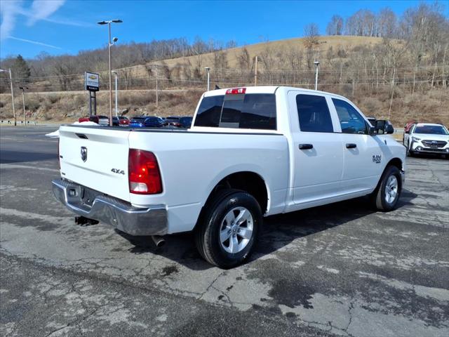 2023 RAM 1500 Classic SLT Crew Cab 4x4 57 Box