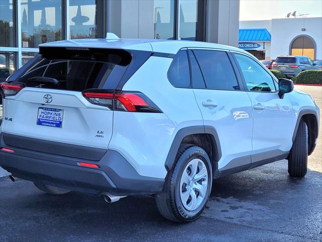 2024 Toyota RAV4 LE