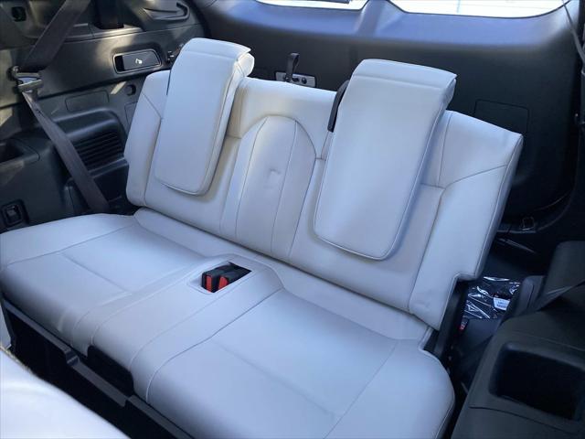 2025 Mitsubishi Outlander PHEV SEL S-AWC