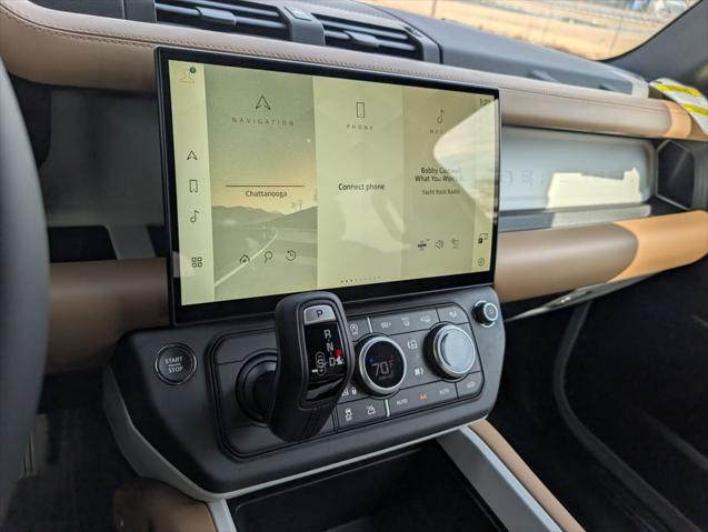 2026 Land Rover Defender P400 X-Dynamic SE