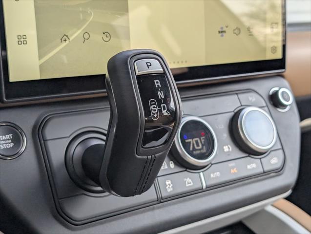 2026 Land Rover Defender P400 X-Dynamic SE