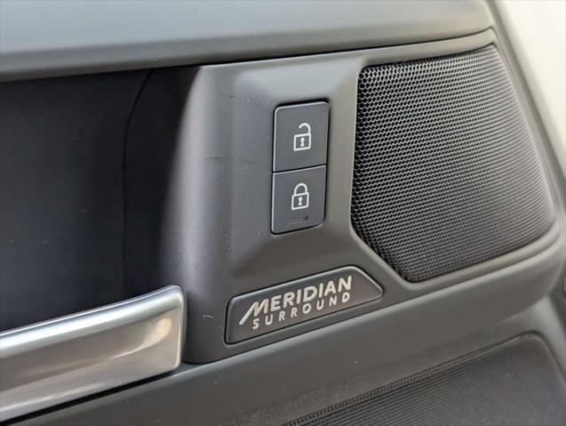 2026 Land Rover Defender P400 X-Dynamic SE