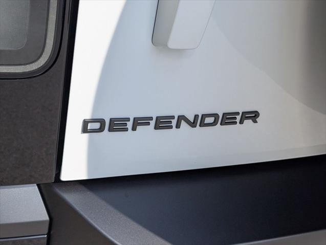 2026 Land Rover Defender P400 X-Dynamic SE