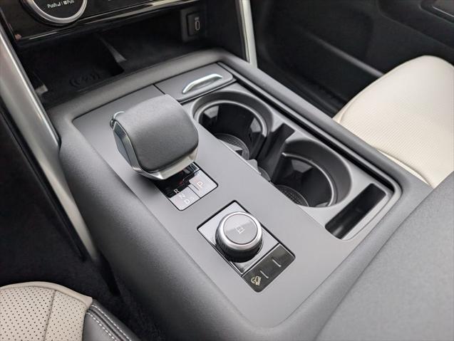2026 Land Rover Discovery Dynamic SE