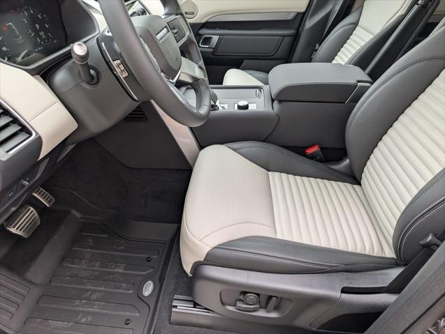 2026 Land Rover Discovery Dynamic SE