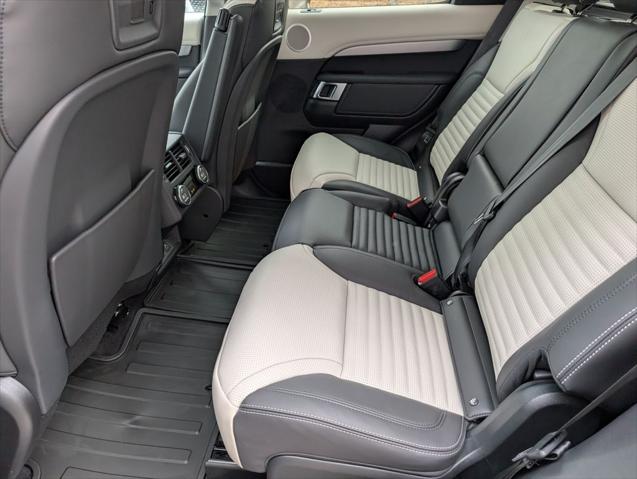 2026 Land Rover Discovery Dynamic SE