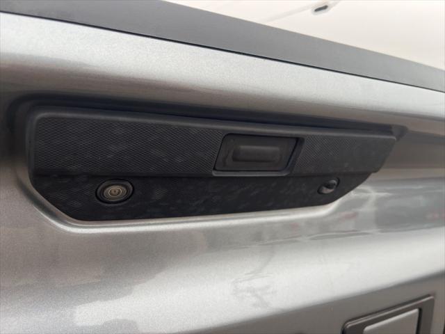 2020 Chevrolet Silverado 1500 2WD Crew Cab Short Bed Custom
