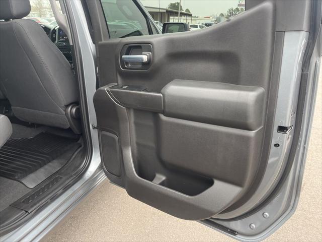 2020 Chevrolet Silverado 1500 2WD Crew Cab Short Bed Custom