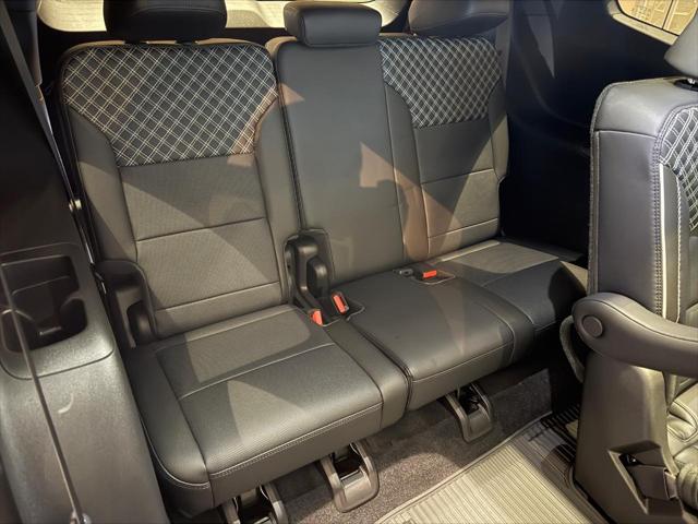 2026 GMC Acadia Denali AWD