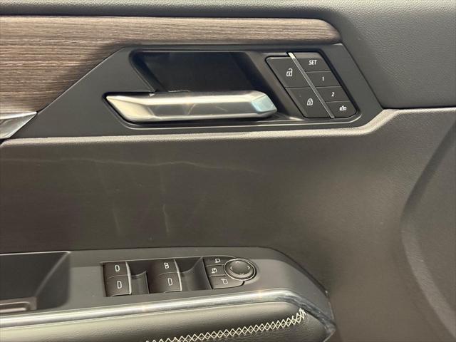 2026 GMC Acadia Denali AWD
