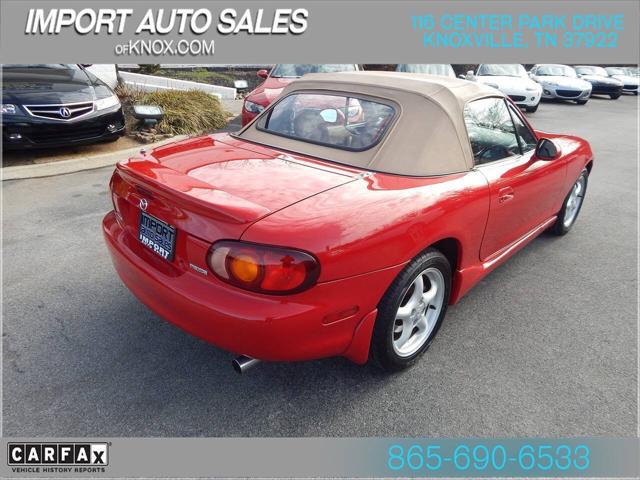 1999 Mazda MX-5 Base 2dr Convertible