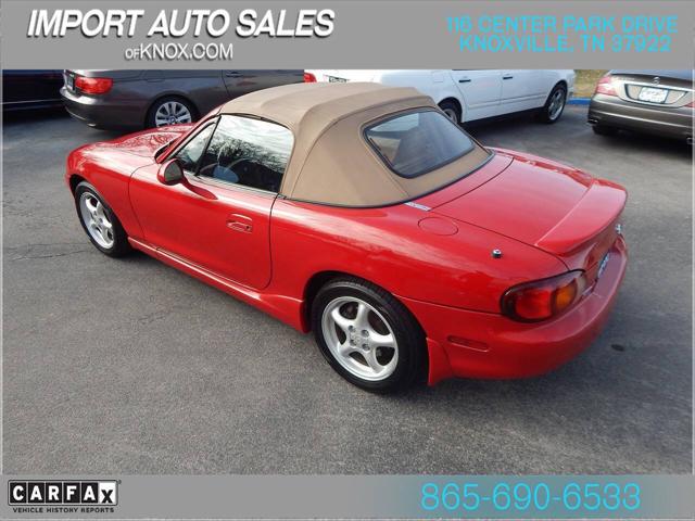1999 Mazda MX-5 Base 2dr Convertible