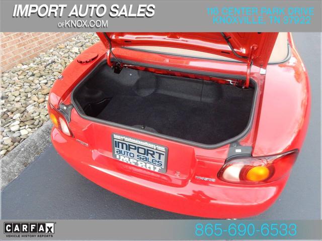 1999 Mazda MX-5 Base 2dr Convertible