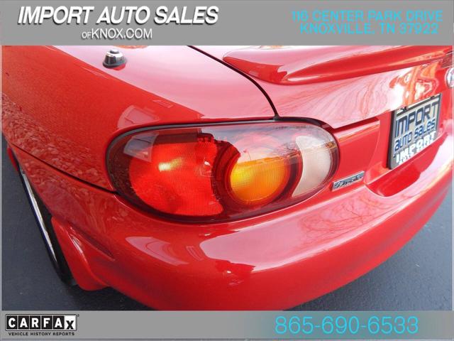 1999 Mazda MX-5 Base 2dr Convertible