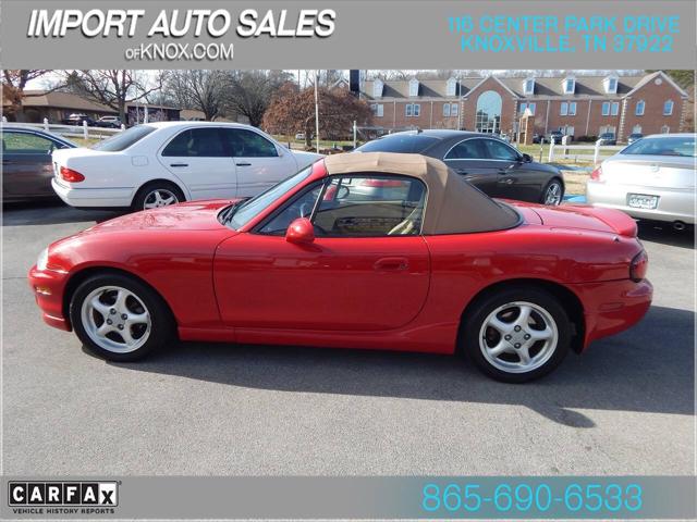 1999 Mazda MX-5 Base 2dr Convertible