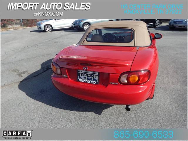 1999 Mazda MX-5 Base 2dr Convertible