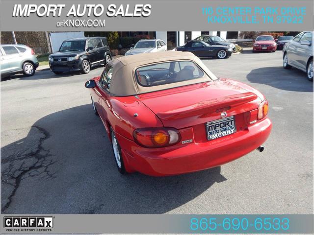 1999 Mazda MX-5 Base 2dr Convertible